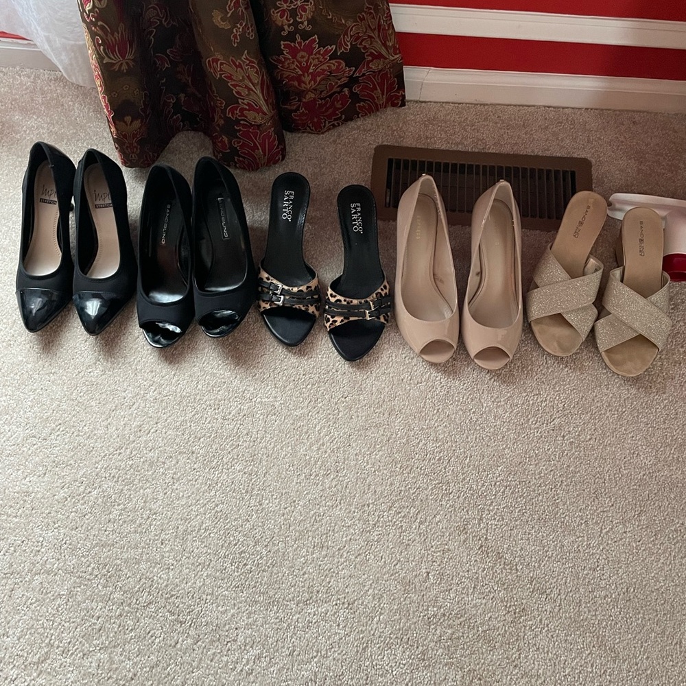 Lot of women’s shoes heels size 8. Used condition but very good condition.